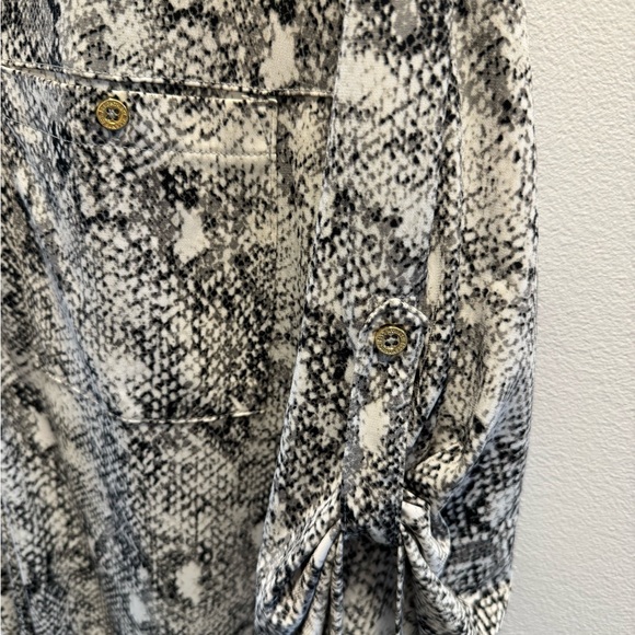 Ellen Tracy Top in size L - Picture 3 of 5